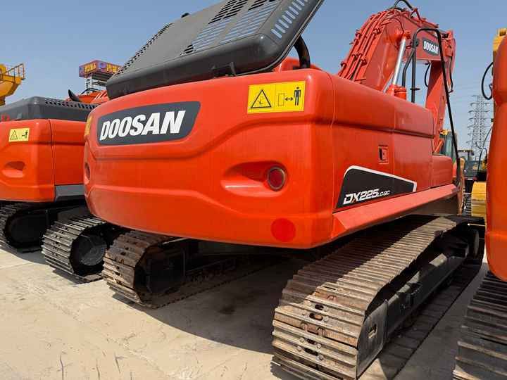 2022 Doosan DX225LC-9C crawler excavator rear view