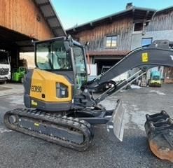 2024 Volvo ECR50 mini excavator, side view 2024 Volvo ECR50 mini excavator, side view