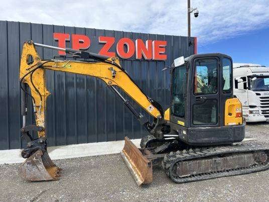 2015 Bobcat E50 mini excavator, side profile view