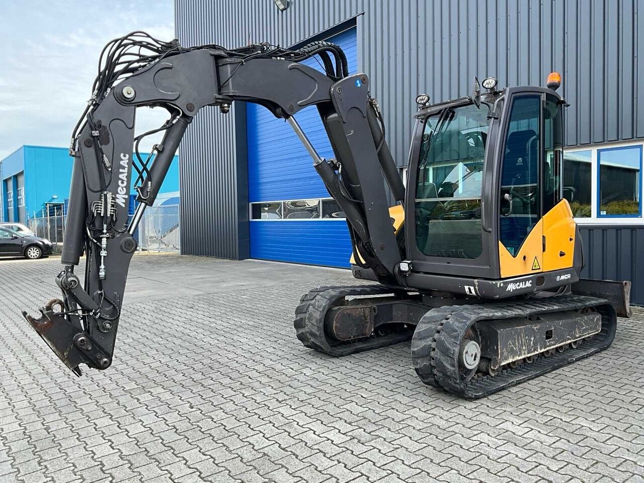 2017 Mecalac 8 MCR crawler excavator, side view 2017 Mecalac 8 MCR crawler excavator, side view