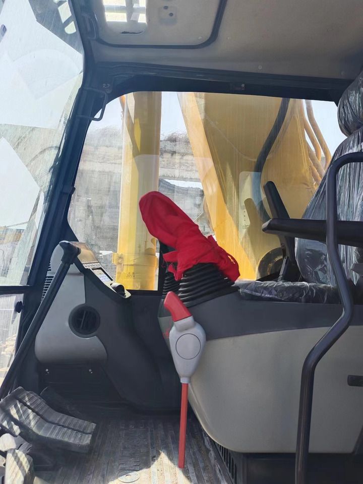 2019 Komatsu PC450-8 Escavatore cingolato