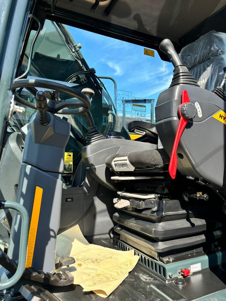 2023 Hyundai HW160A wheel excavator interior view 2023 Hyundai HW160A wheel excavator interior view