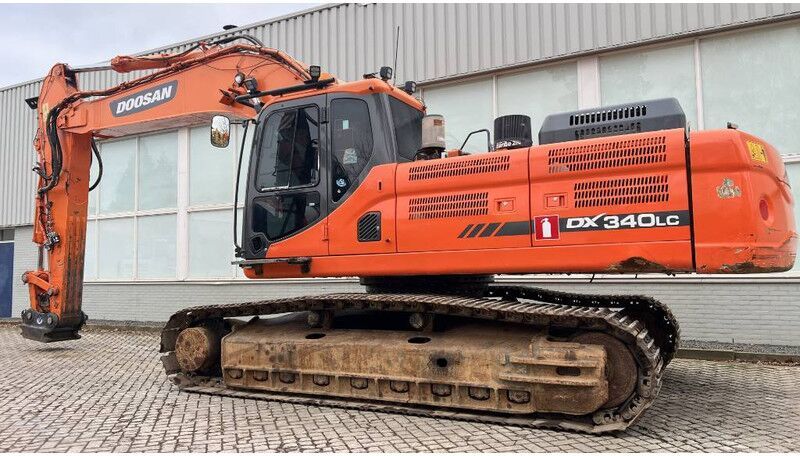 2014 Doosan DX340LC crawler excavator, side view 2014 Doosan DX340LC crawler excavator, side view