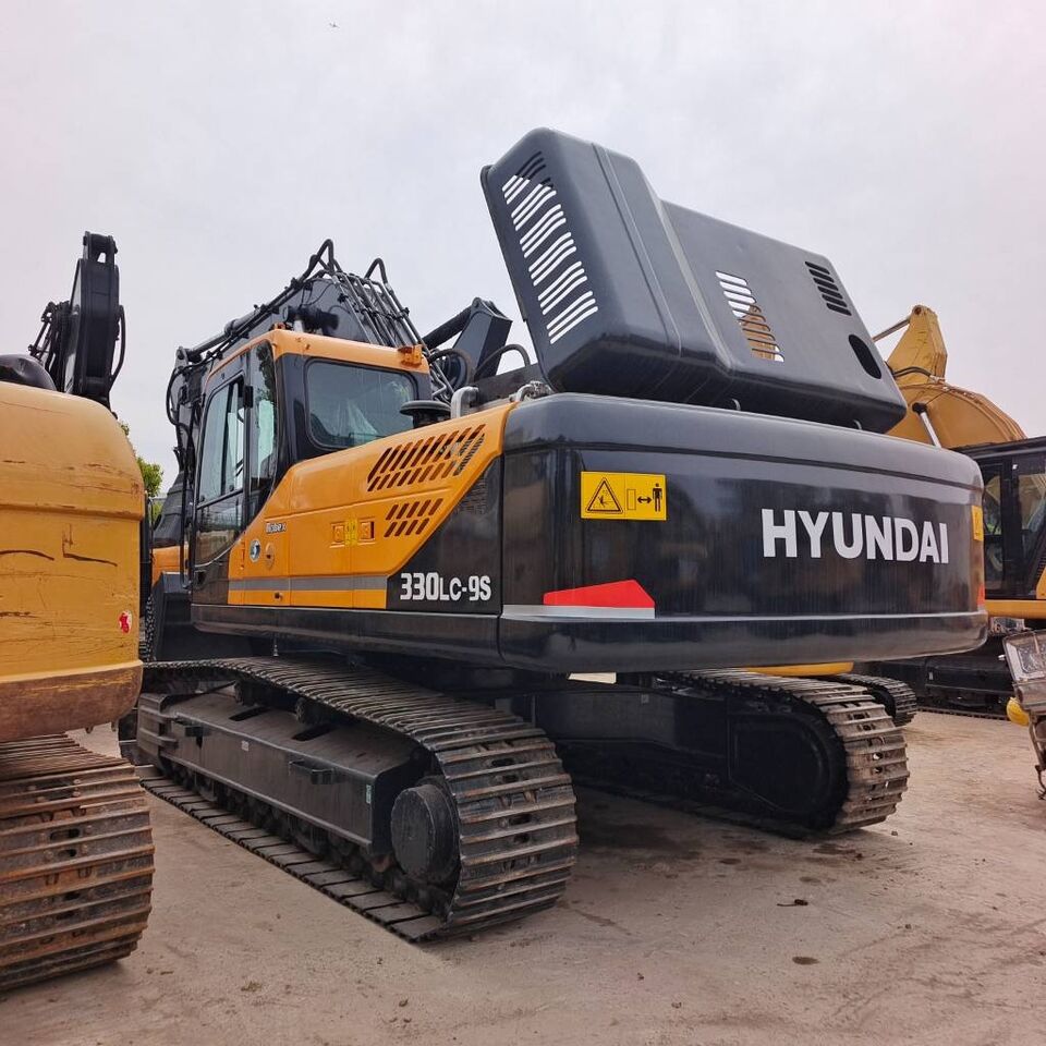 2025 Hyundai R330LC-9S crawler excavator rear three-quarter view 2025 Hyundai R330LC-9S crawler excavator rear three-quarter view