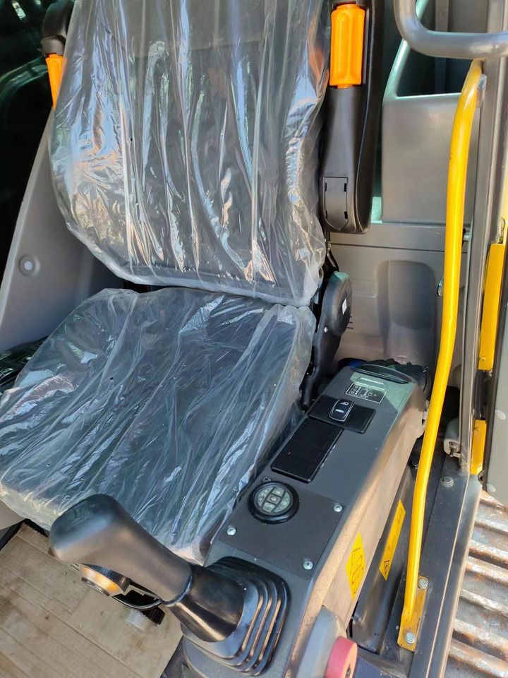 Volvo EC480E Crawler Excavator interior cab view Volvo EC480E Crawler Excavator interior cab view