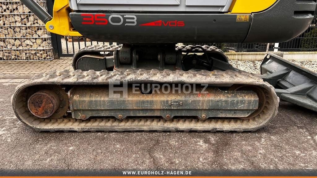2018 Wacker Neuson 3503 VDS mini excavator side view of tracks 2018 Wacker Neuson 3503 VDS mini excavator side view of tracks