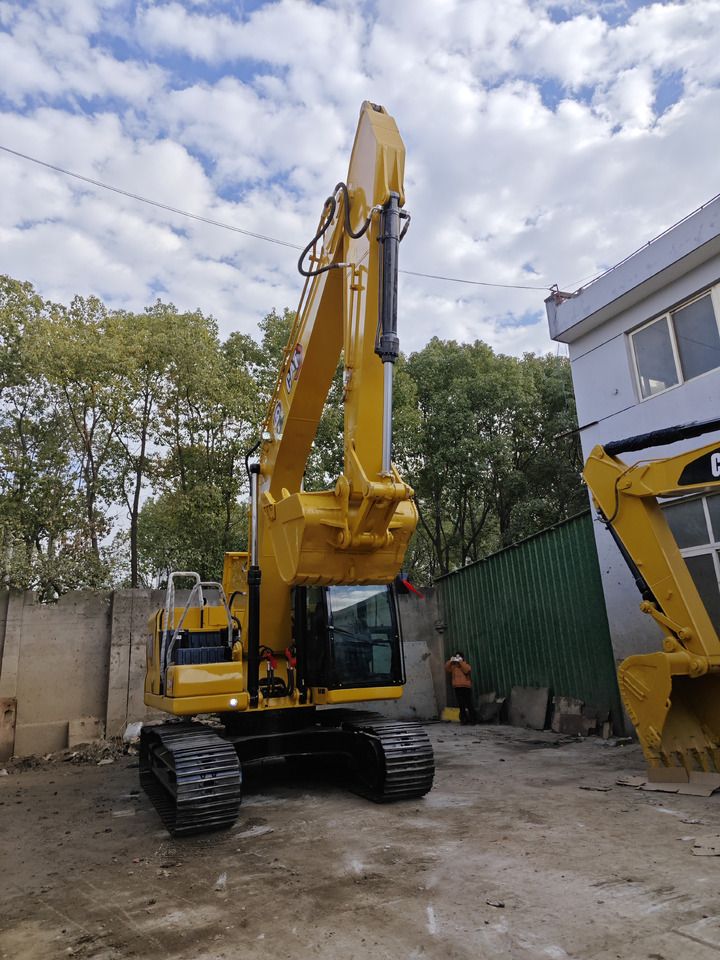 Caterpillar 320GC crawler excavator, front three-quarter view