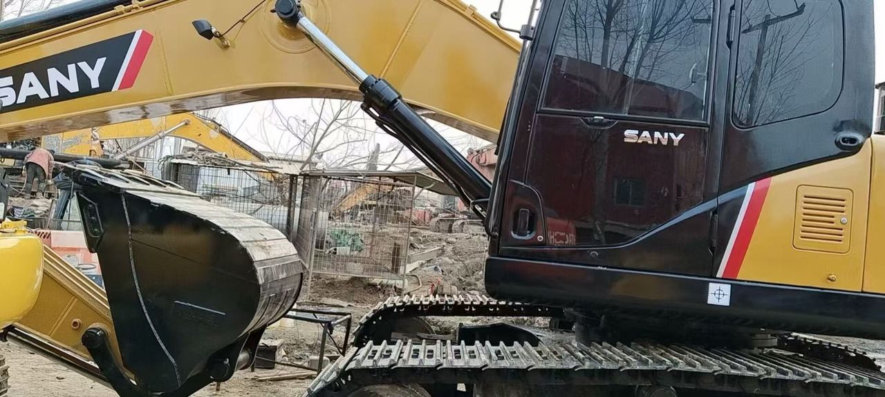 2021 Sany SY335H crawler excavator side view