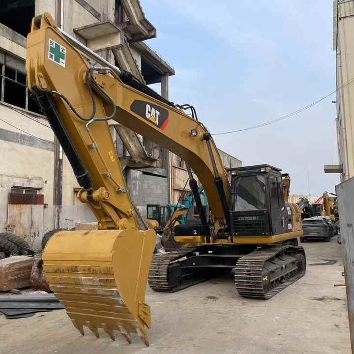2022 Caterpillar 329D2 crawler excavator, front three-quarter view 2022 Caterpillar 329D2 crawler excavator, front three-quarter view