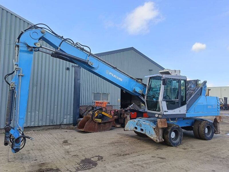 2010 Fuchs MHL331 material handler, side view 2010 Fuchs MHL331 material handler, side view