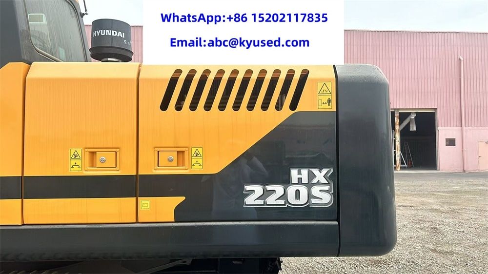 2023 Hyundai HX220S crawler excavator side panel detail