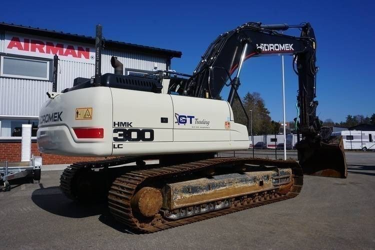 2016 Hidromek HMK 300 LC crawler excavator, rear three-quarter view 2016 Hidromek HMK 300 LC crawler excavator, rear three-quarter view