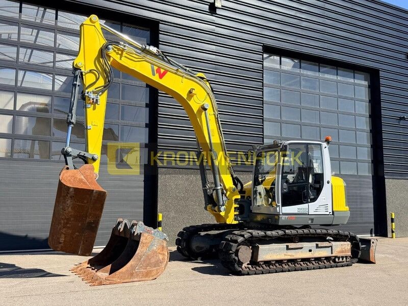 2019 Wacker Neuson ET145 crawler excavator side view 2019 Wacker Neuson ET145 crawler excavator side view