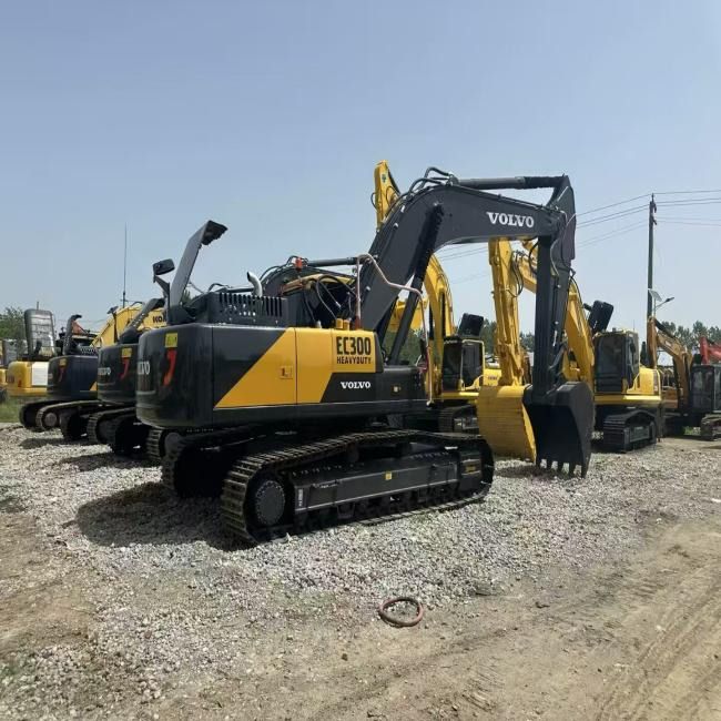 2024 Volvo EC300 crawler excavator, rear three-quarter view 2024 Volvo EC300 crawler excavator, rear three-quarter view