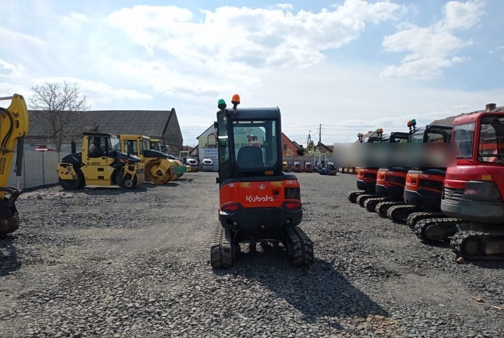 2017 Kubota U27-4 mini excavator rear view 2017 Kubota U27-4 mini excavator rear view