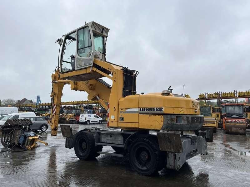 2001 Liebherr A316 LITRONIC material handler, side view 2001 Liebherr A316 LITRONIC material handler, side view