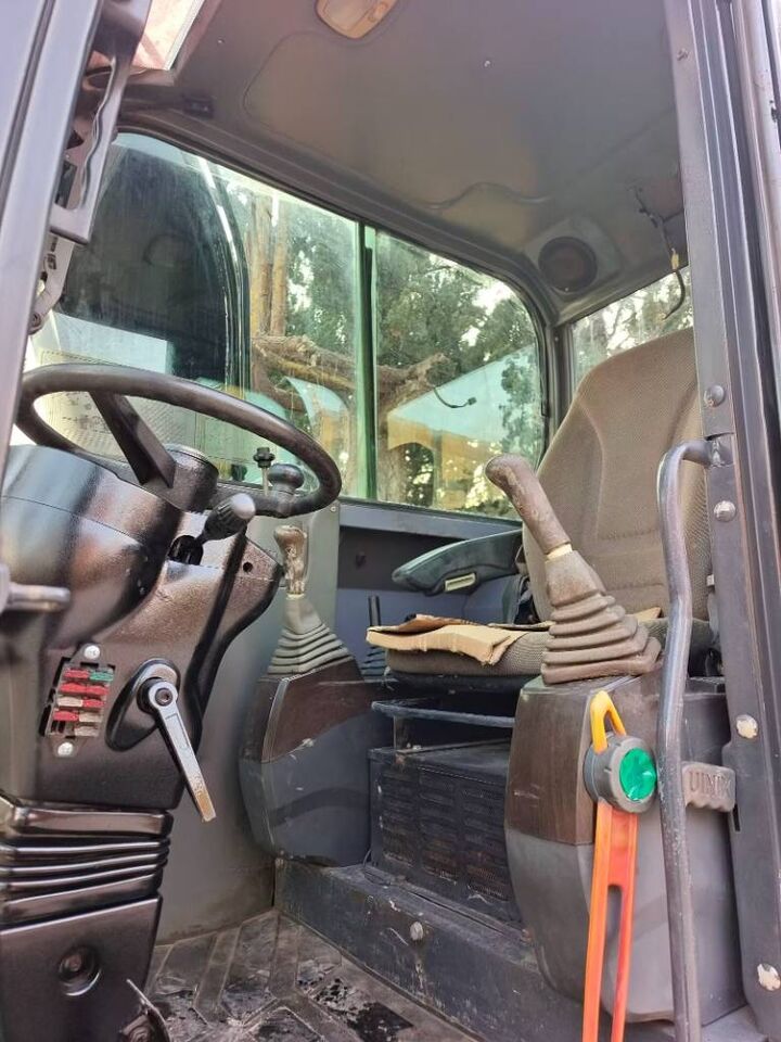2024 Hyundai HW 60 wheel excavator interior cab view