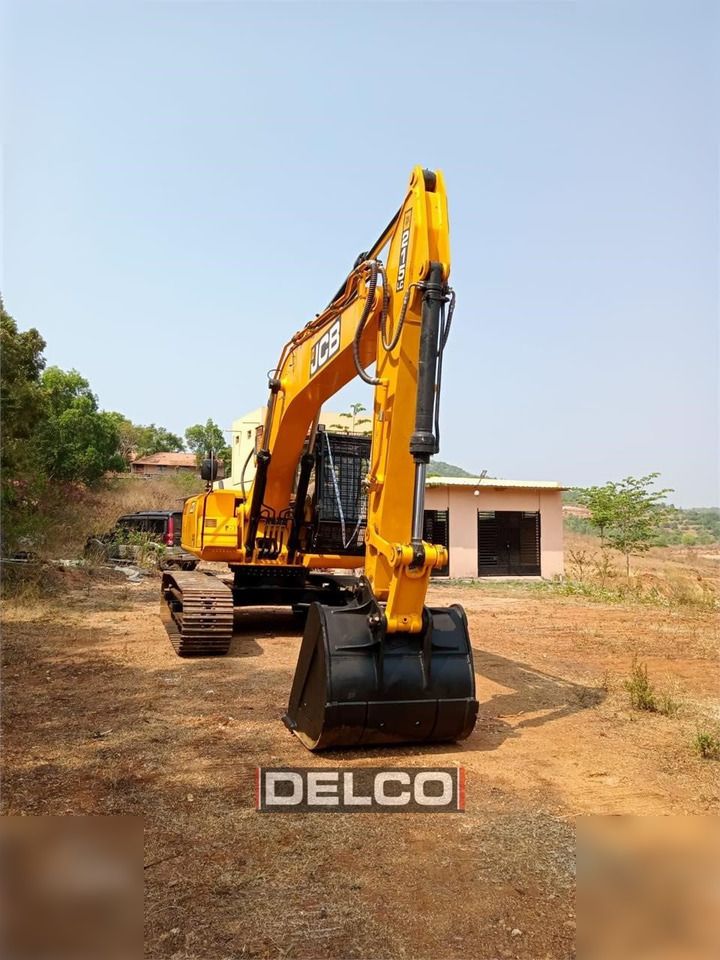 2026 JCB NXT 215LC crawler excavator front view 2026 JCB NXT 215LC crawler excavator front view