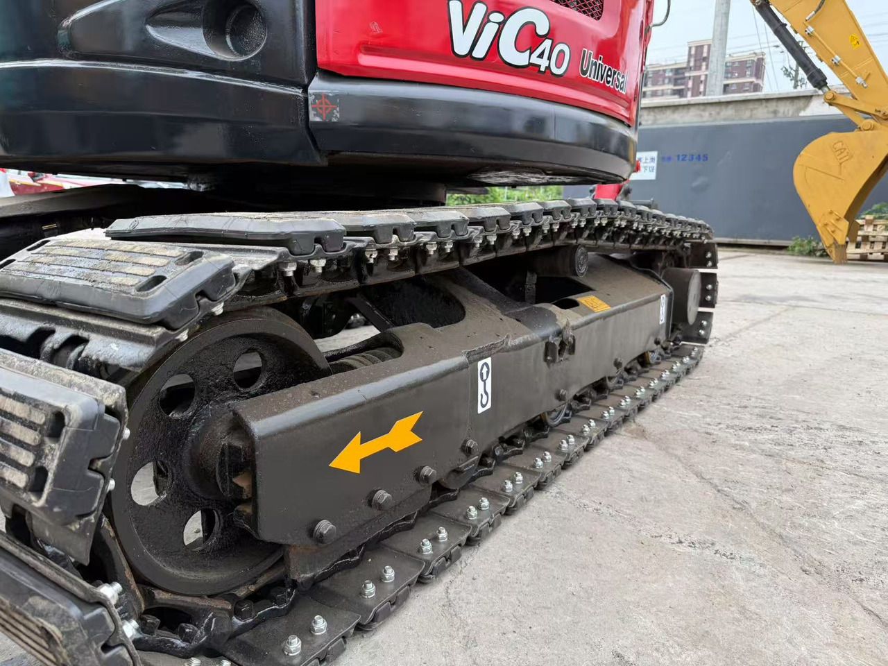 2018 Yanmar ViO40 mini excavator undercarriage view