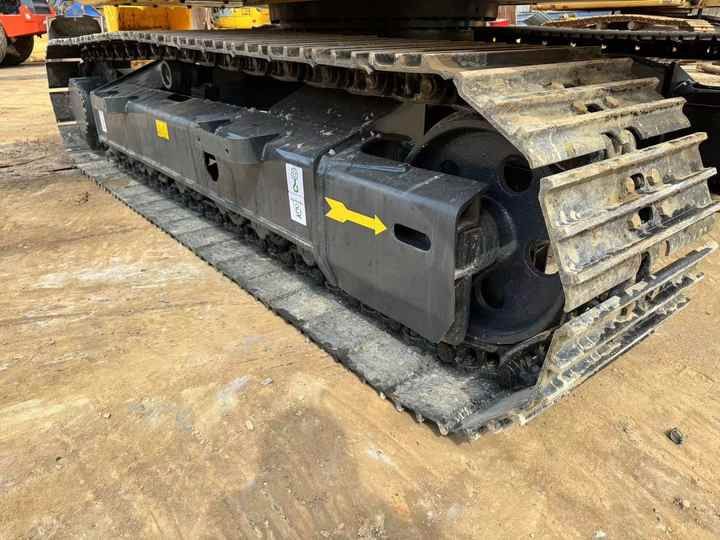 2018 Komatsu PC220-8 Raupenbagger Kettenantrieb Ansicht 2018 Komatsu PC220-8 Raupenbagger Kettenantrieb Ansicht