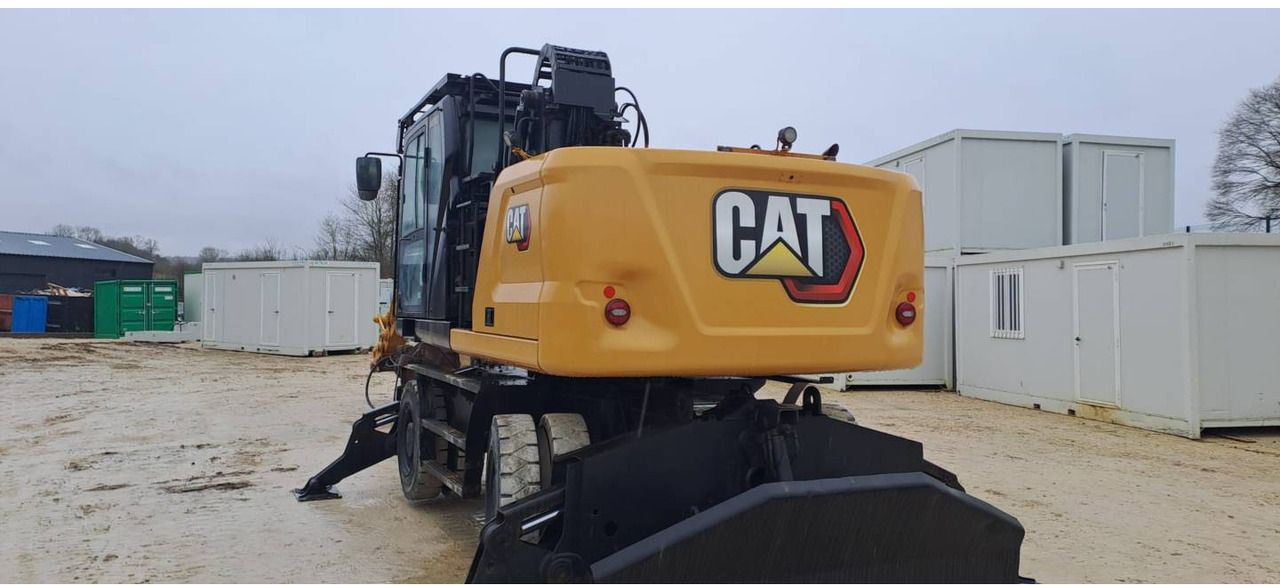 2021 Caterpillar MH3022-07 wheel excavator rear view 2021 Caterpillar MH3022-07 wheel excavator rear view