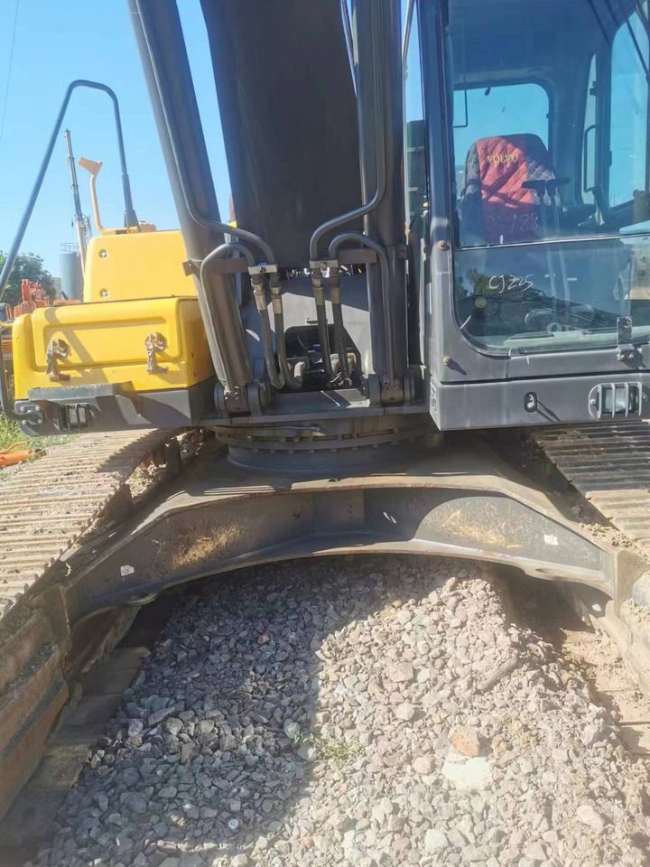 2019 Volvo EC290 crawler excavator cab and upper structure view