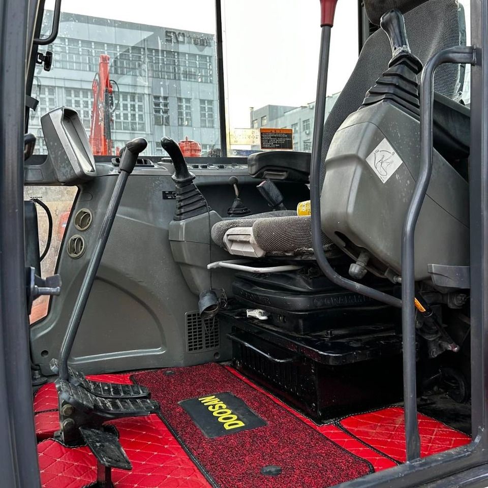 2024 Doosan DX60-9C mini excavator interior view 2024 Doosan DX60-9C mini excavator interior view