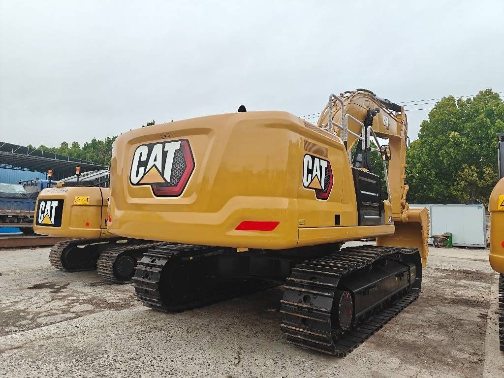2024 Caterpillar 345GC crawler excavator, rear three-quarter view 2024 Caterpillar 345GC crawler excavator, rear three-quarter view