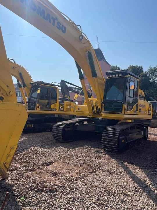 2022 Komatsu PC350-8 crawler excavator, front three-quarter view