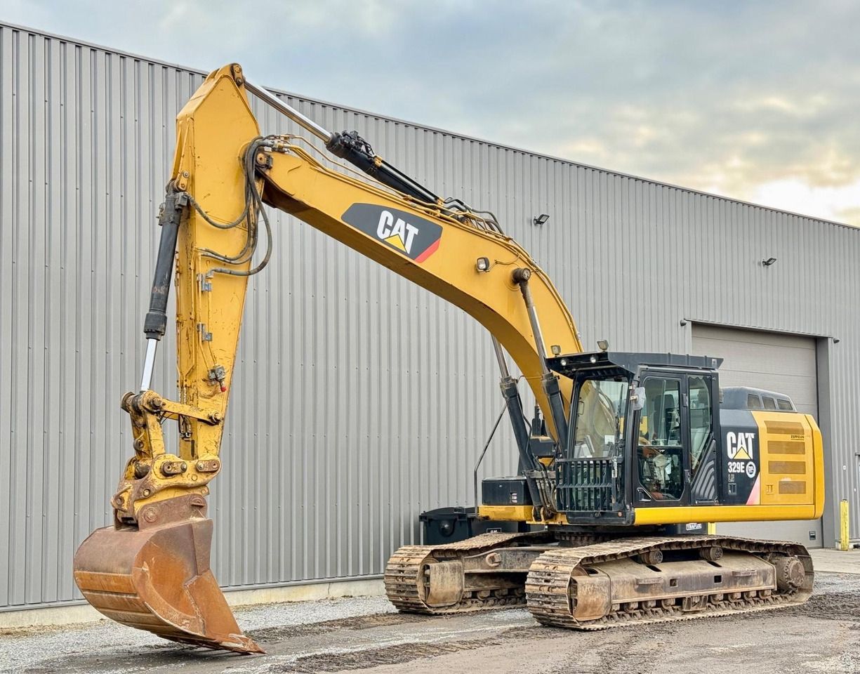 2012 Caterpillar 329E crawler excavator, side profile view 2012 Caterpillar 329E crawler excavator, side profile view