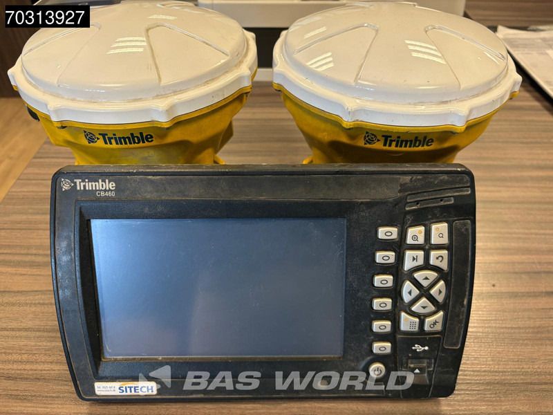 2017 Liebherr R926 LC Trimble GPS display and receivers 2017 Liebherr R926 LC Trimble GPS display and receivers