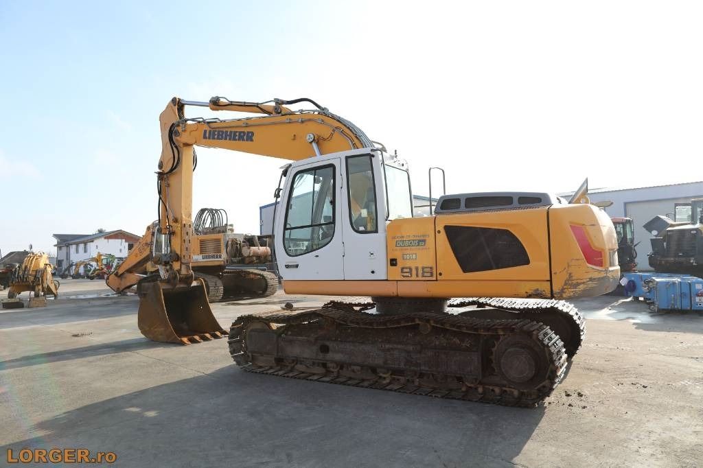 2008 Liebherr R916 LC crawler excavator, side view