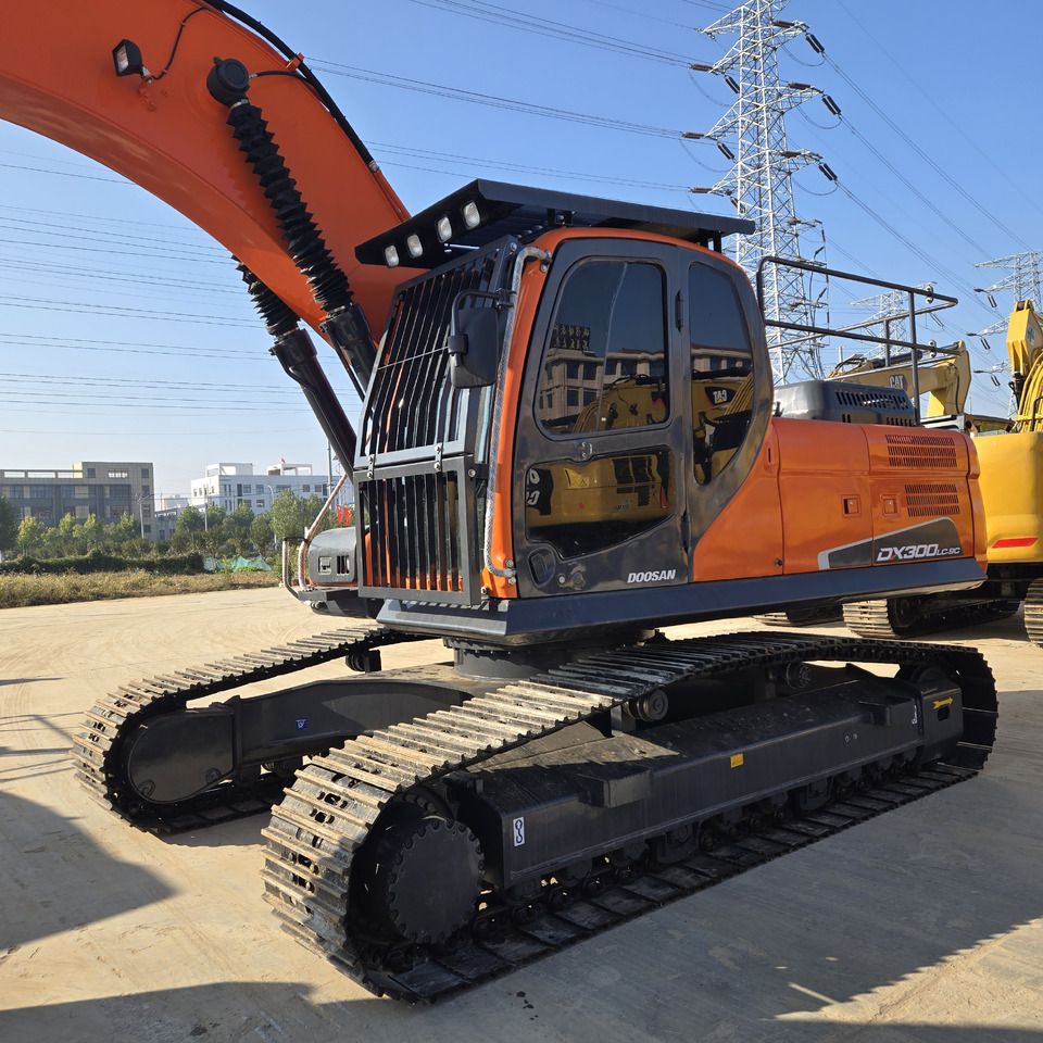 2024 Doosan DX300LC-9C crawler excavator side view