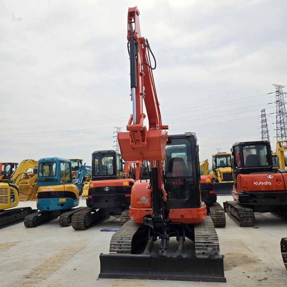 2022 Kubota KX155 mini excavator, front view 2022 Kubota KX155 mini excavator, front view