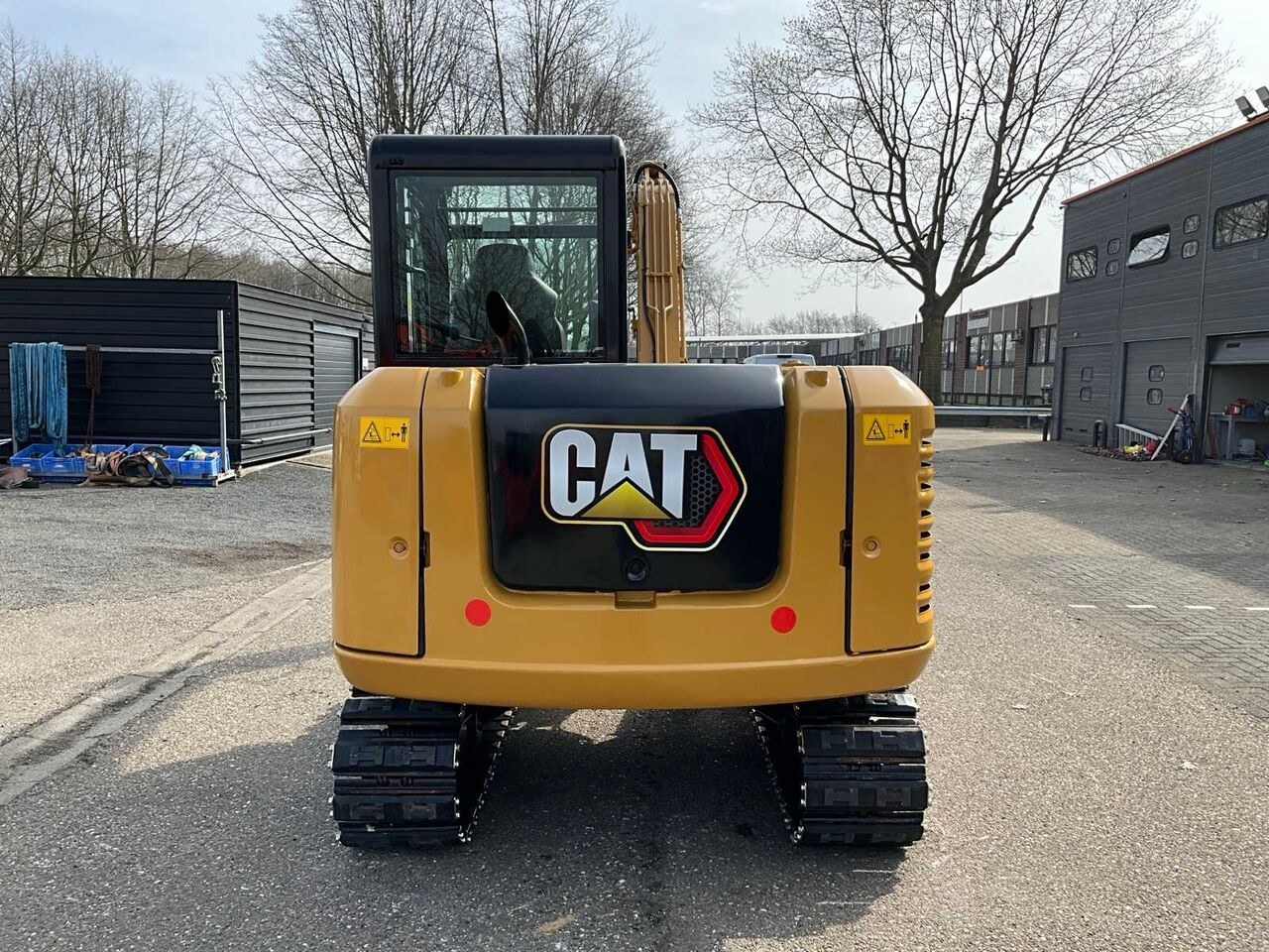2017 Caterpillar 305.5E2 mini excavator rear view 2017 Caterpillar 305.5E2 mini excavator rear view