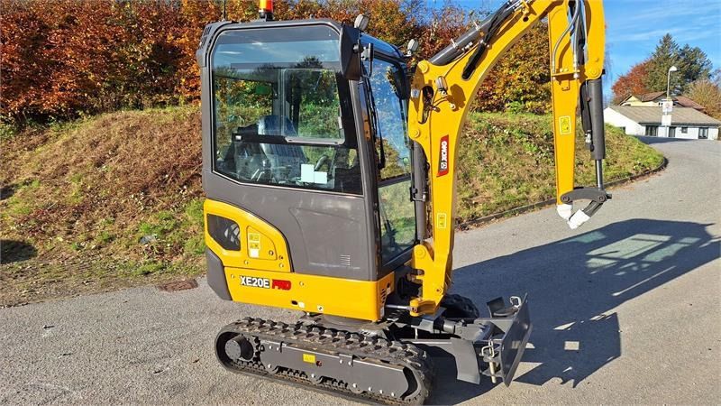 XCMG XE20E mini excavator, side view XCMG XE20E mini excavator, side view