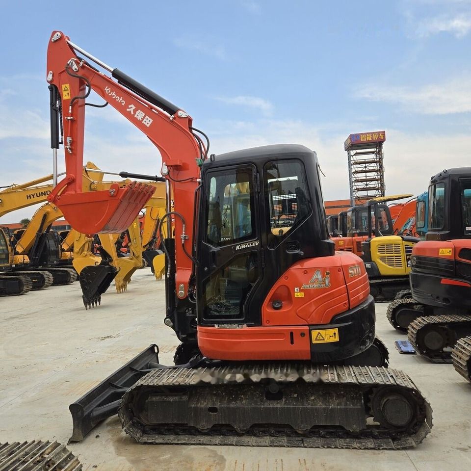 2022 Kubota KX155 mini excavator, side profile view 2022 Kubota KX155 mini excavator, side profile view