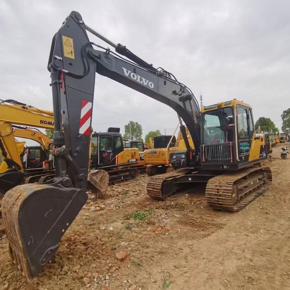 2024 Volvo EC140 crawler excavator, front three-quarter view 2024 Volvo EC140 crawler excavator, front three-quarter view