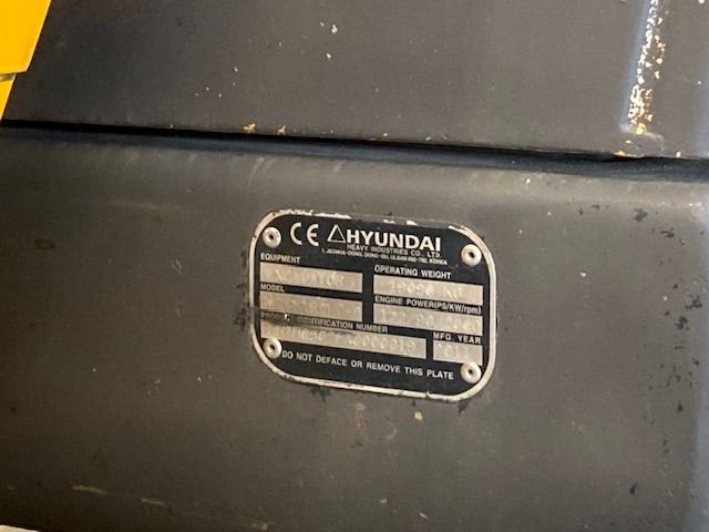 2011 Hyundai R180LC-9 crawler excavator identification plate 2011 Hyundai R180LC-9 crawler excavator identification plate