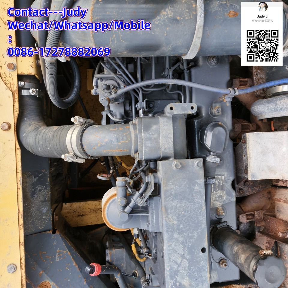 2020 Komatsu PC360 engine bay view