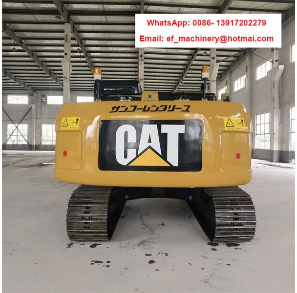 Caterpillar 320D2 Raupenbagger 2024, Heckansicht Caterpillar 320D2 Raupenbagger 2024, Heckansicht
