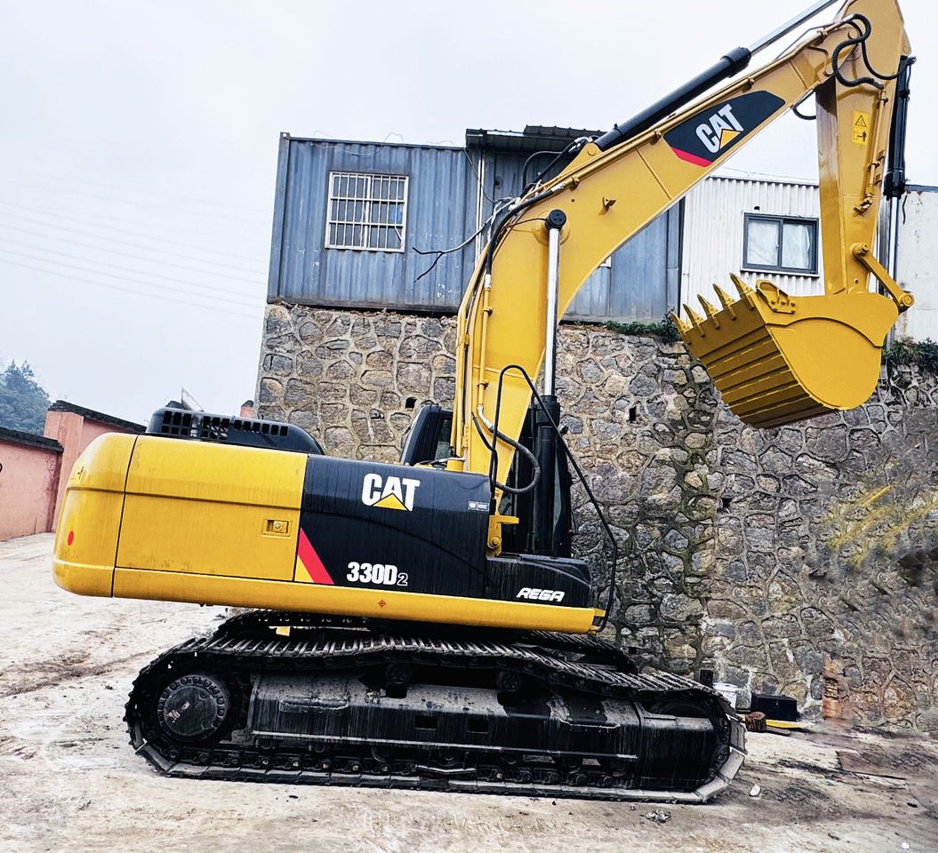 2020 Caterpillar 330D2 crawler excavator side view