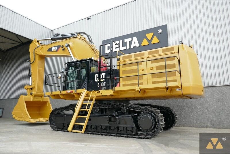 2014 Caterpillar 390FLME crawler excavator side view