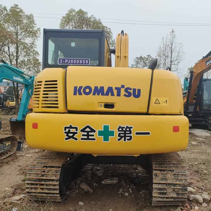 2011 Komatsu PC70-8 crawler excavator, rear view 2011 Komatsu PC70-8 crawler excavator, rear view