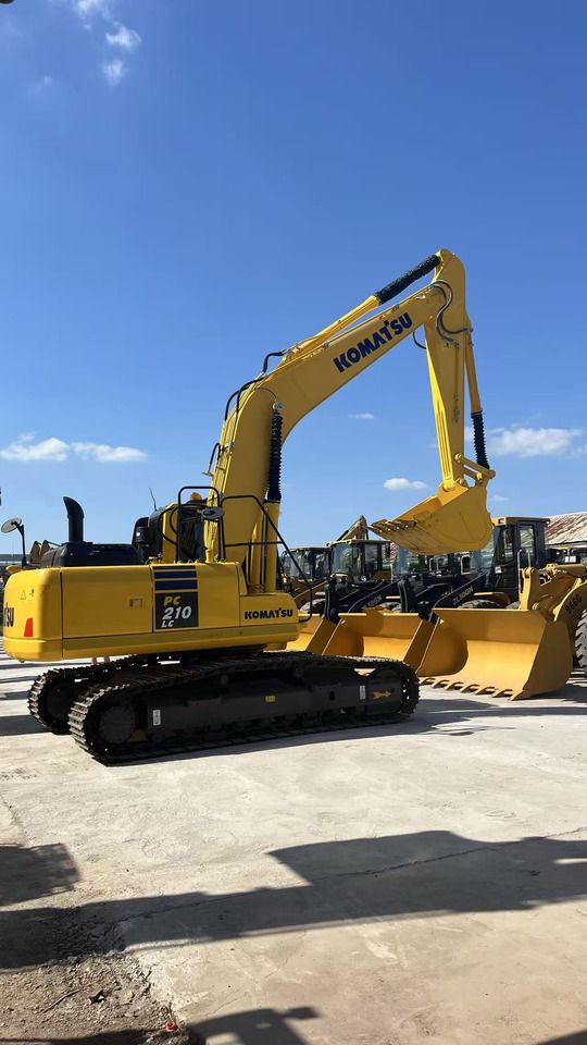 2023 Komatsu PC210LC crawler excavator side view 2023 Komatsu PC210LC crawler excavator side view