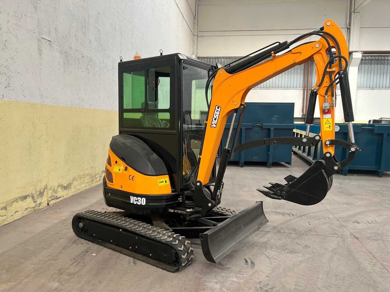 2026 Vicsec VC30C mini excavator, side view