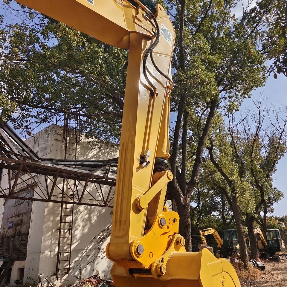2025 Komatsu PC240LC-7 crawler excavator side view