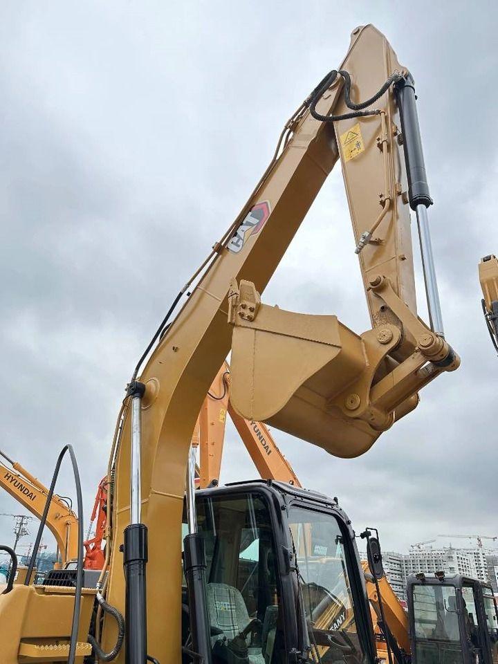 2024 Caterpillar 312D2 mini excavator boom and bucket detail
