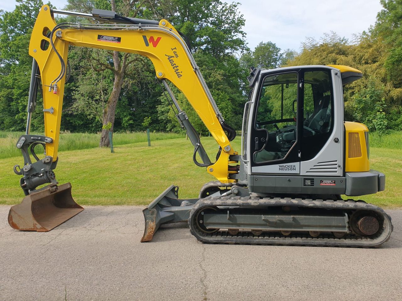 2023 Wacker Neuson ET90 mini excavator, side view 2023 Wacker Neuson ET90 mini excavator, side view