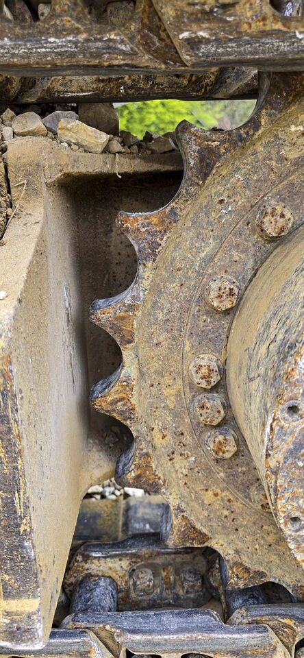 2008 Volvo ECR145CL crawler excavator drive sprocket detail